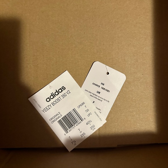 AUTHENTIC. Yeezy boost 350 v2 cream white, size 7.5 - Picture 10 of 16